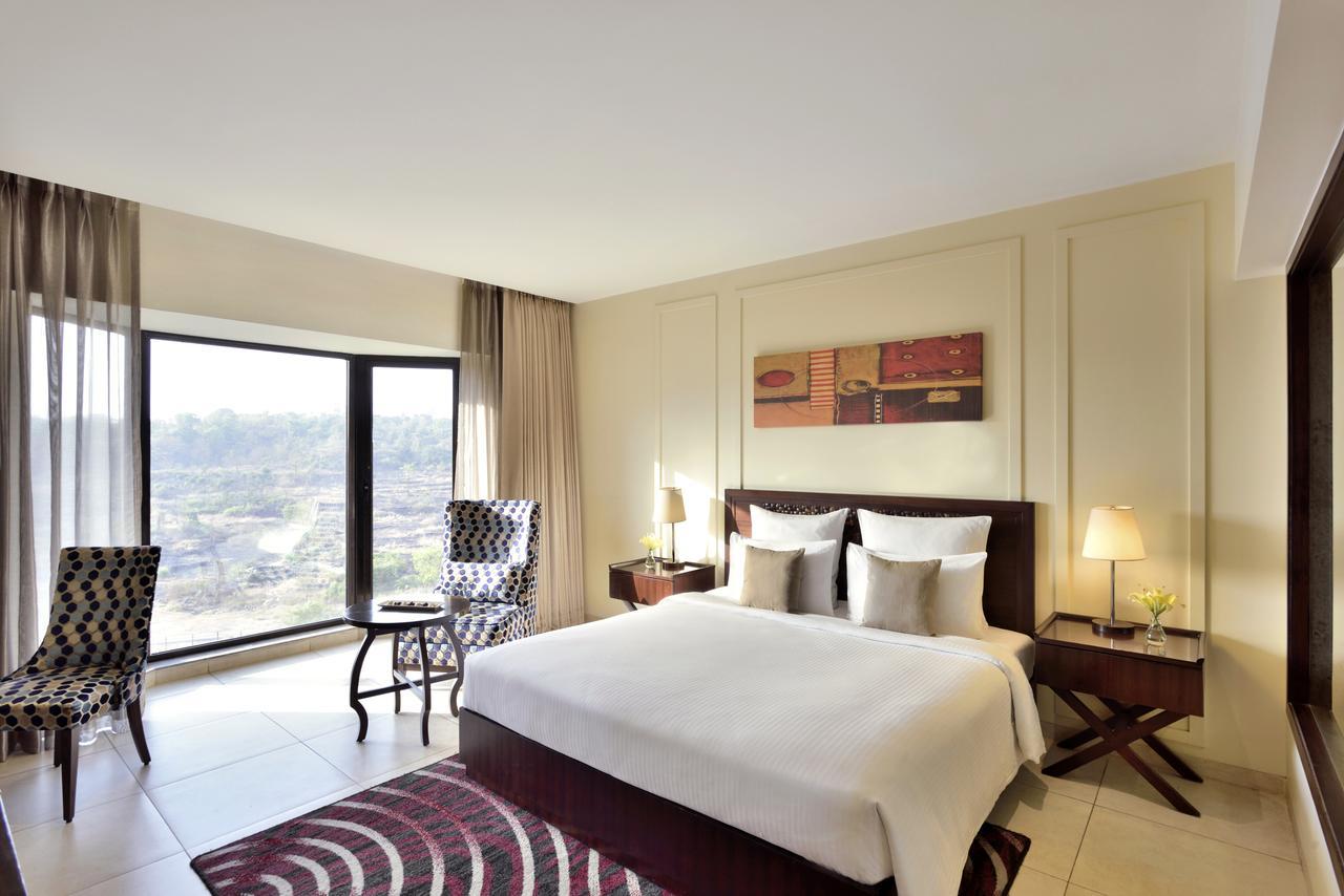 Novotel Imagicaa Khopoli Bagian luar foto